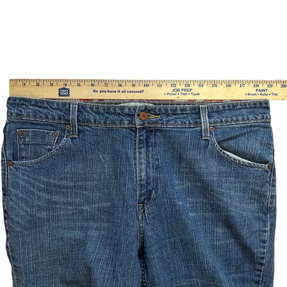 Misses Levi’s low rise bootcut Misses 16 M waist 38 Inseam 30 See photos - Picture 6 of 13